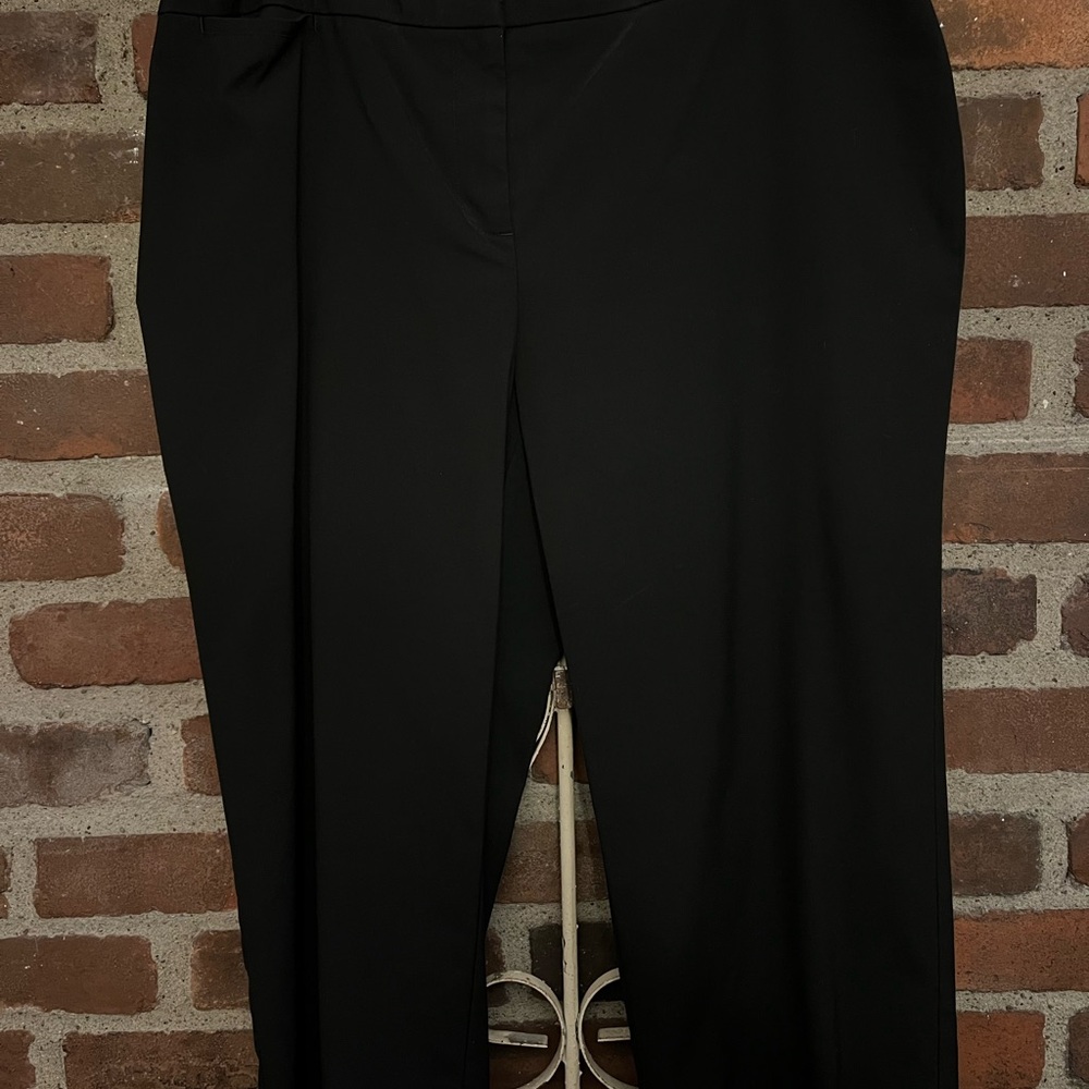 CHICO’s  Black Women's Capri Lengtb Dress Pants - Chico’s Size 2